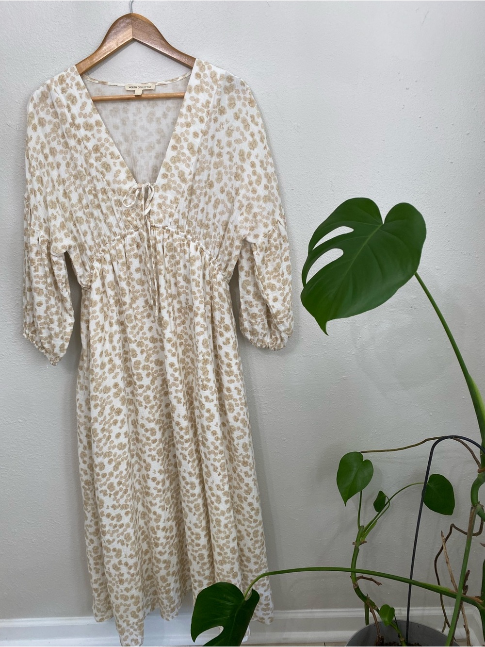 Worth Collective Hunter 100/ cotton gauze Cream Floral Maxi Dress - Picture 4 of 10